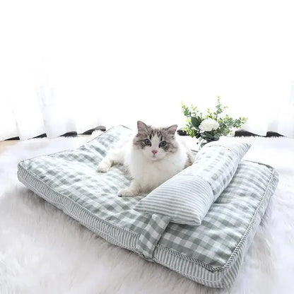 Pet Cat Bed Cushion Soft Lounger Pet Bed House for Dogs Cats Cozy Sleeping Sofa Warm Puppy Kennel Mat Dog Mattress Pet Supplies