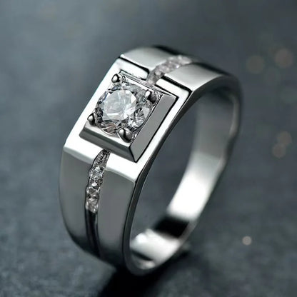 New men's and women's rings with a bold and fashionable design.
